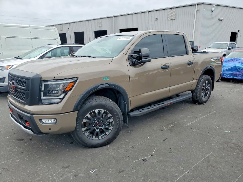 47177336 :رقم المزاد ، 1N6AA1ED1RN101435 vin ، 2024 Nissan Titan مزاد بيع
