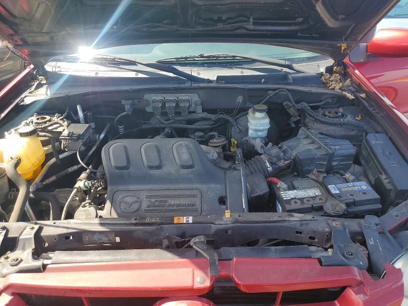 51644236 :رقم المزاد ، 4F2YZ96115KM37577 vin ، 2005 Mazda Tribute مزاد بيع