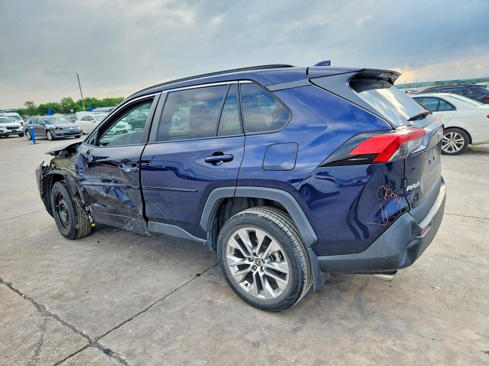 51163576 :رقم المزاد ، 2T3C1RFV5MW151404 vin ، 2021 Toyota Rav4 مزاد بيع