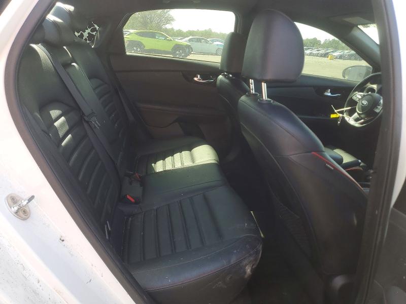 50560046 :رقم المزاد ، 3KPF44AC2ME288955 vin ، 2021 Kia Forte مزاد بيع