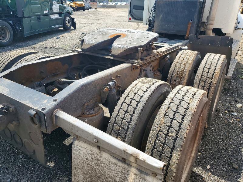 2005 Freightliner Conventional მანქანა იყიდება აუქციონზე, vin: 1FUJA6DE65PU48910, აუქციონის ნომერი: 48392366