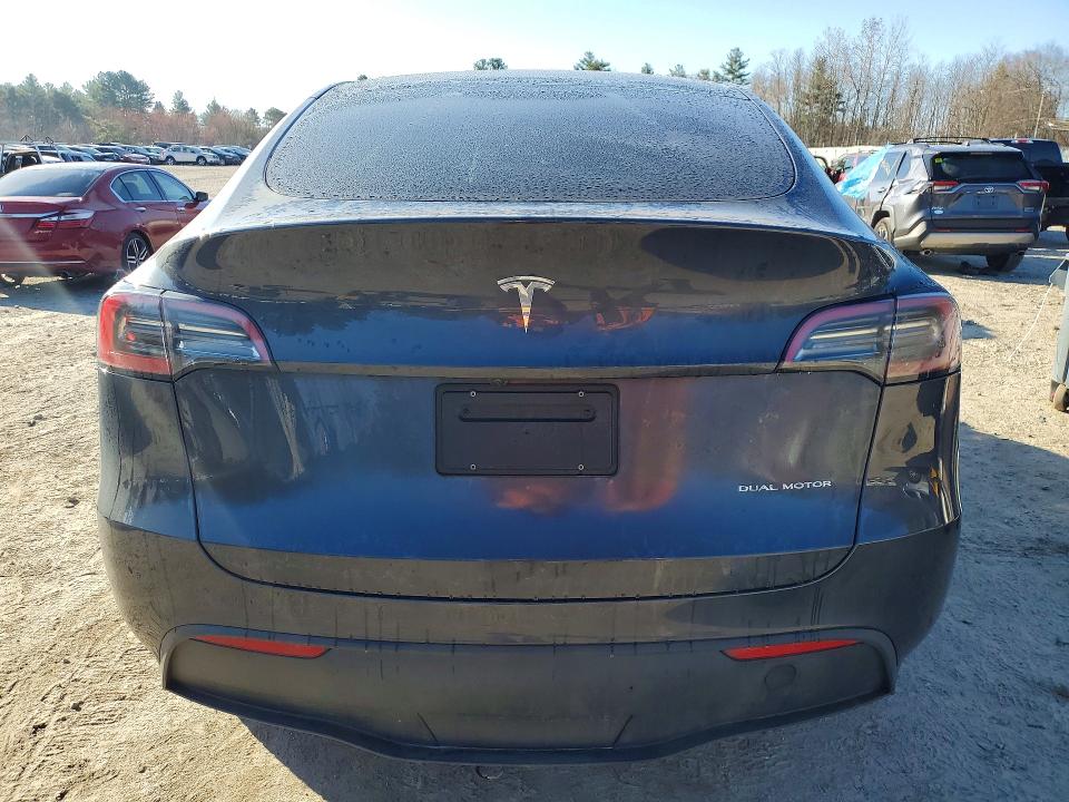 2024 Tesla Model Y მანქანა იყიდება აუქციონზე, vin: 7SAYGDEE1RA308805, აუქციონის ნომერი: 48284376