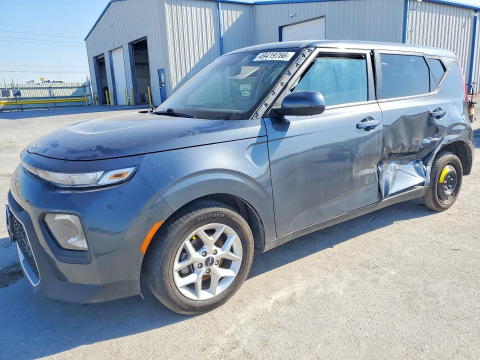 2022 Kia Soul მანქანა იყიდება აუქციონზე, vin: KNDJ23AU9N7822683, აუქციონის ნომერი: 49419766