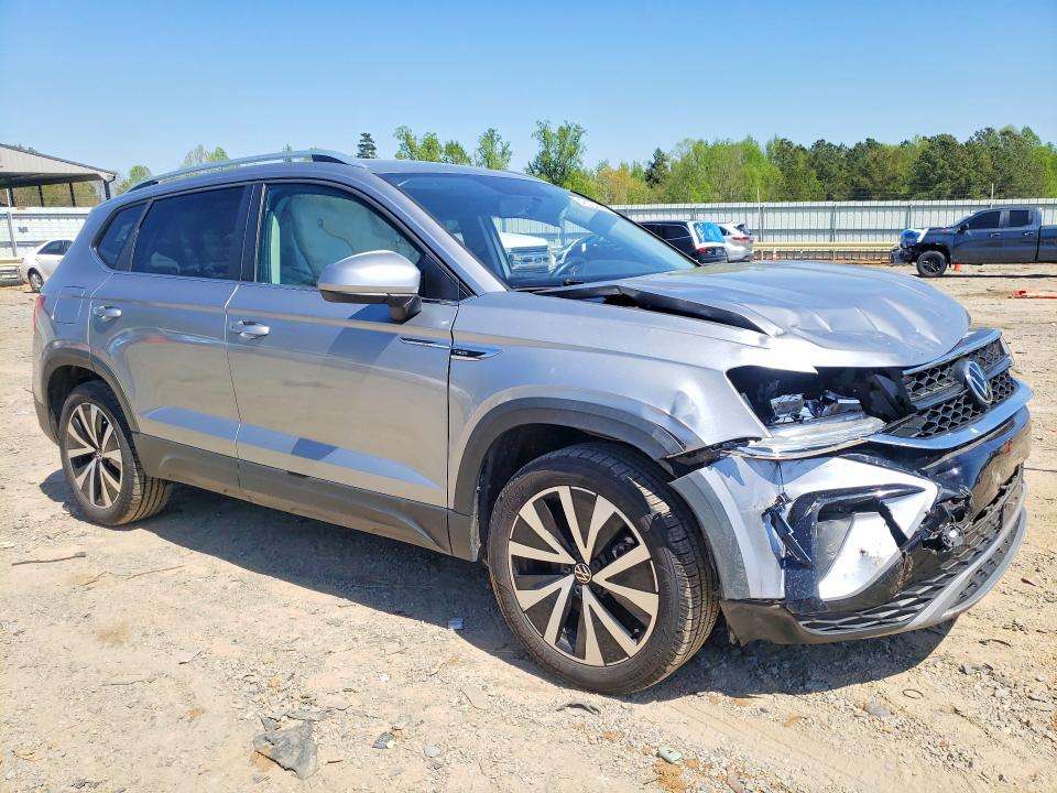 48734286 :رقم المزاد ، 3VVWX7B26NM059654 vin ، 2022 Volkswagen Taos مزاد بيع