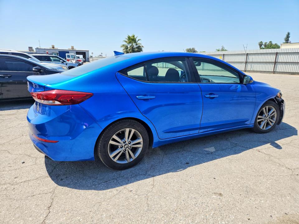 2017 Hyundai Elantra მანქანა იყიდება აუქციონზე, vin: KMHD84LF7HU246917, აუქციონის ნომერი: 51690476