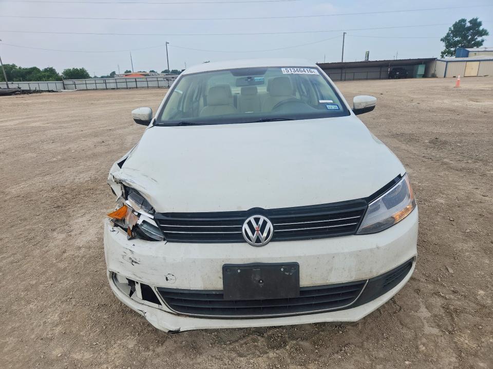 51346416 :رقم المزاد ، 3VWD07AJ4EM413543 vin ، 2014 Volkswagen Jetta مزاد بيع