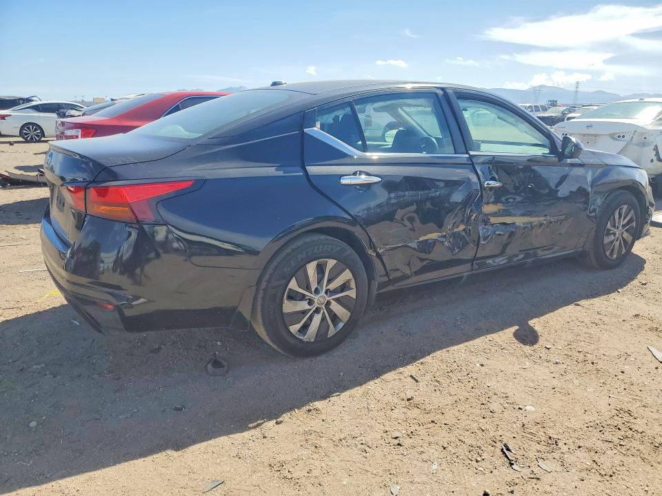 48677576 :رقم المزاد ، 1N4BL4BV1KN322786 vin ، 2019 Nissan Altima مزاد بيع