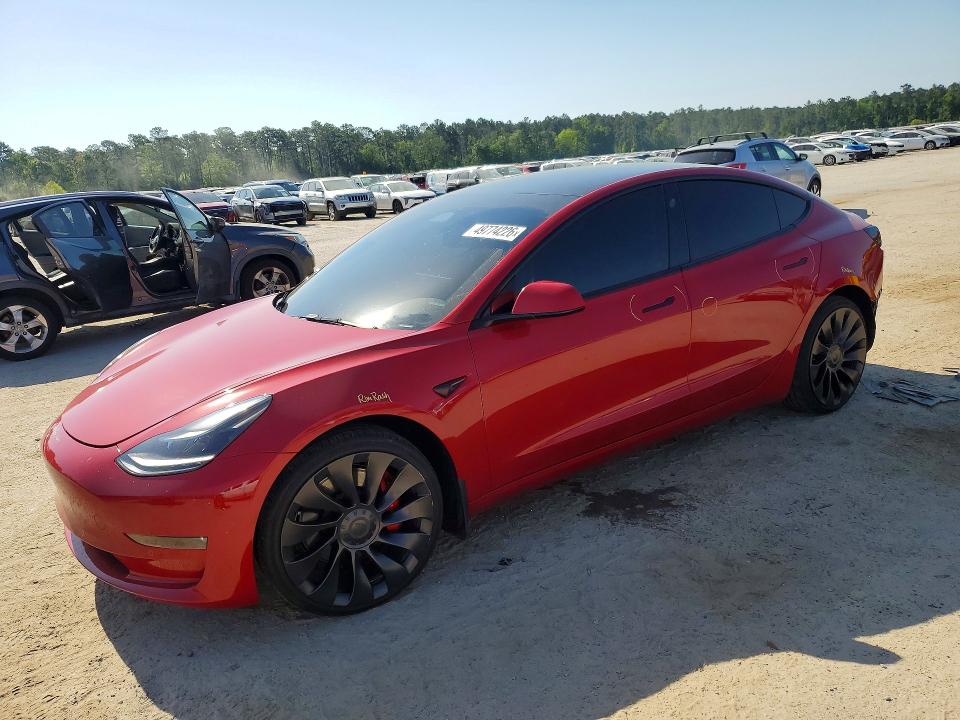 49774226 :رقم المزاد ، 5YJ3E1EC6NF261567 vin ، 2022 Tesla Model 3 مزاد بيع