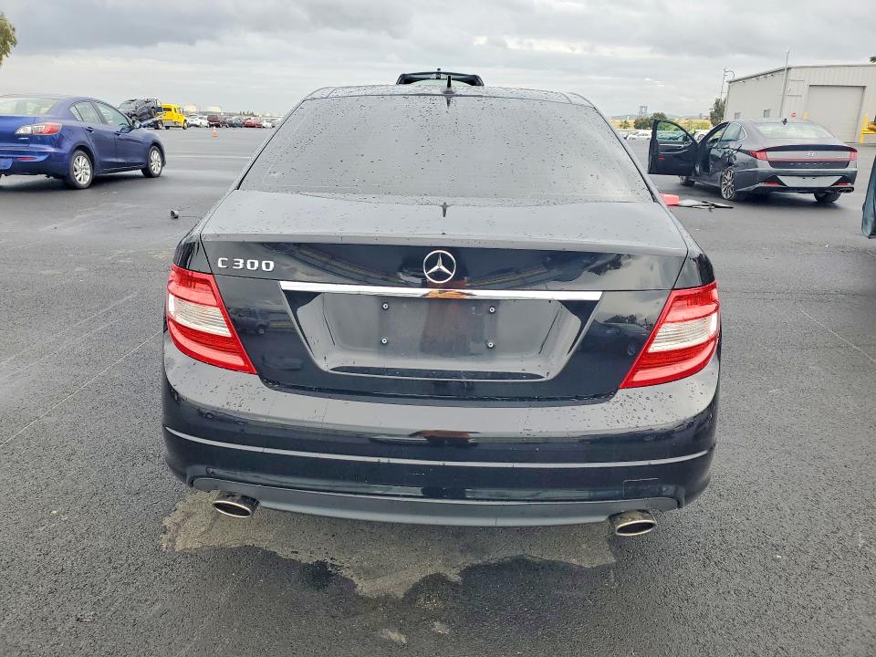 48459096 :رقم المزاد ، WDDGF5EB1BR134508 vin ، 2011 Mercedes-benz C مزاد بيع