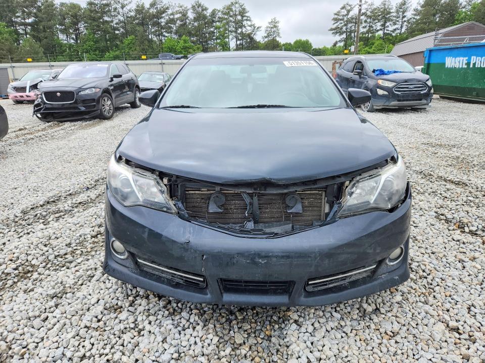 51351156 :رقم المزاد ، 4T1BF1FKXDU290585 vin ، 2013 Toyota Camry مزاد بيع