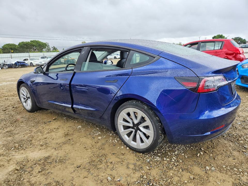 50683996 :رقم المزاد ، 5YJ3E1EAXNF372878 vin ، 2022 Tesla Model 3 مزاد بيع