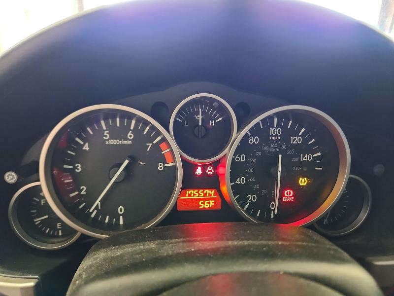 49756476 :رقم المزاد ، JM1NC2JF6B0213811 vin ، 2011 Mazda Mx-5 Miata مزاد بيع