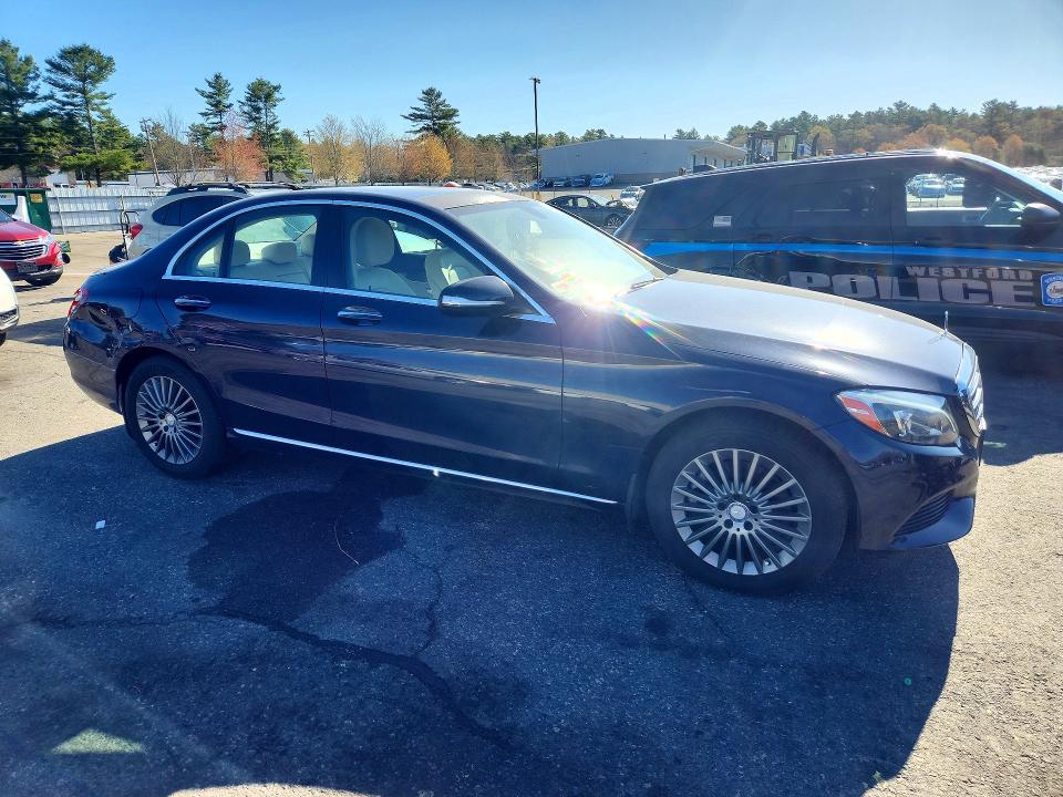 Продажа на аукционе авто 2015 Mercedes-benz C, vin: 55SWF4KB7FU006255, номер лота: 50709636