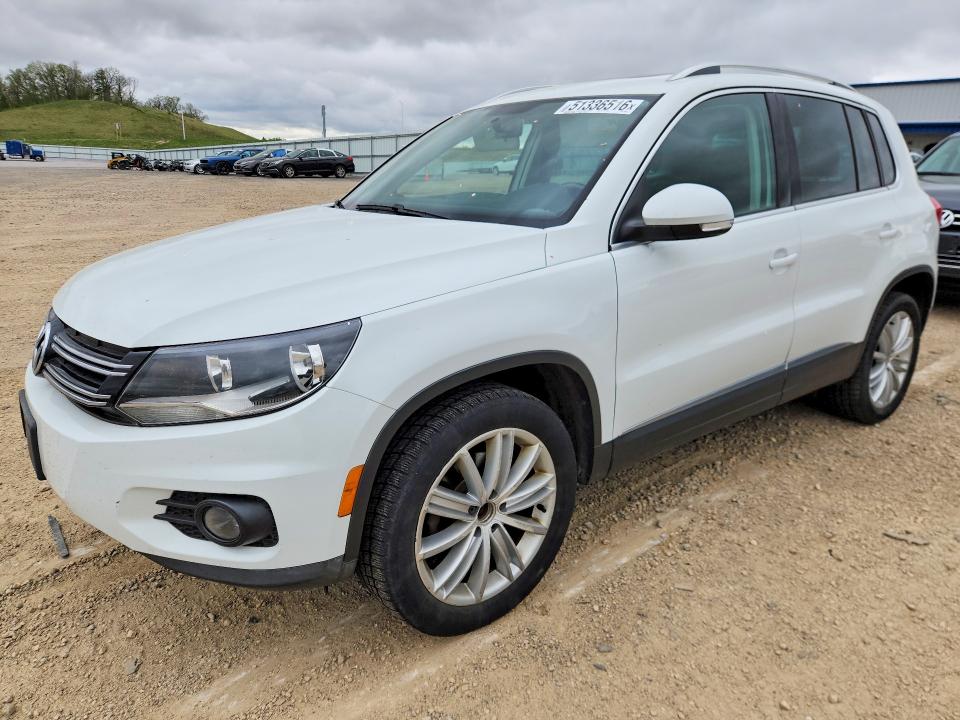 51336516 :رقم المزاد ، WVGBV7AX9FW579635 vin ، 2015 Volkswagen Tiguan مزاد بيع