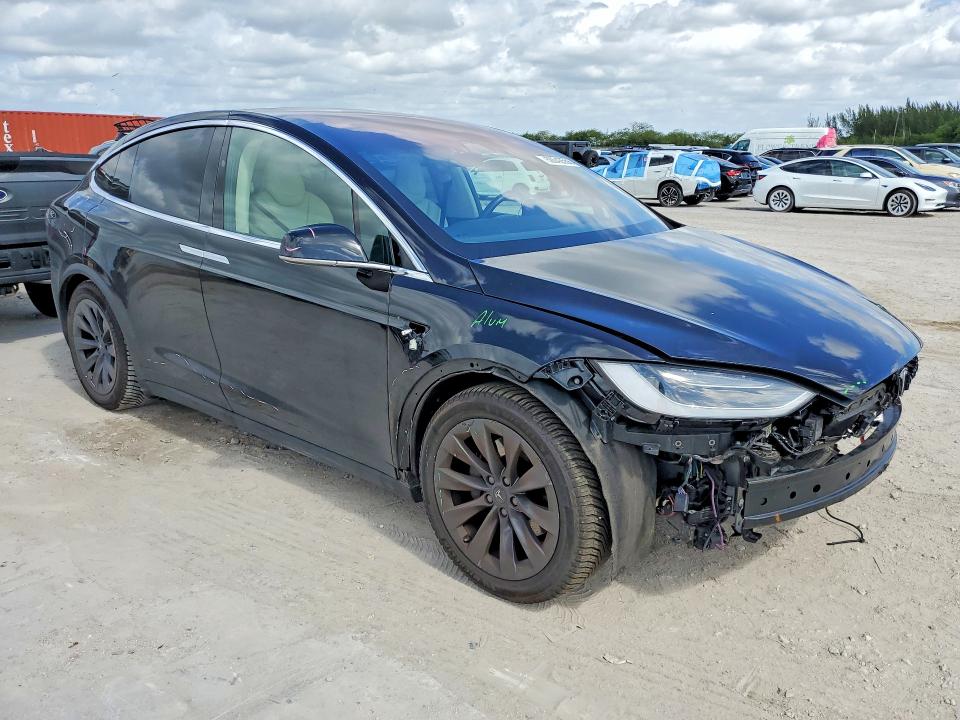 Aukcja sprzedaży 2018 Tesla Model X, vin: 5YJXCAE28JF102333, numer aukcji: 50643556