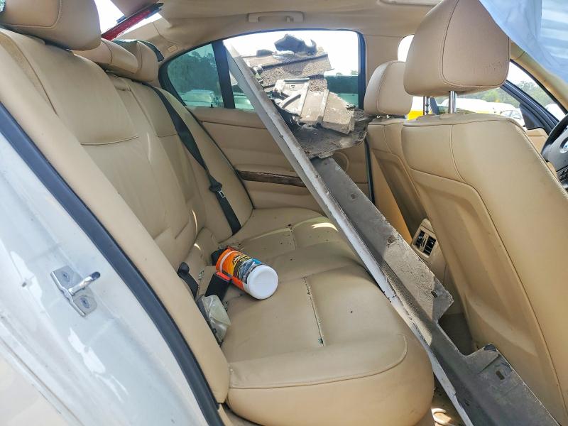50681546 :رقم المزاد ، WBAVB33596AZ86086 vin ، 2006 Bmw 330 مزاد بيع