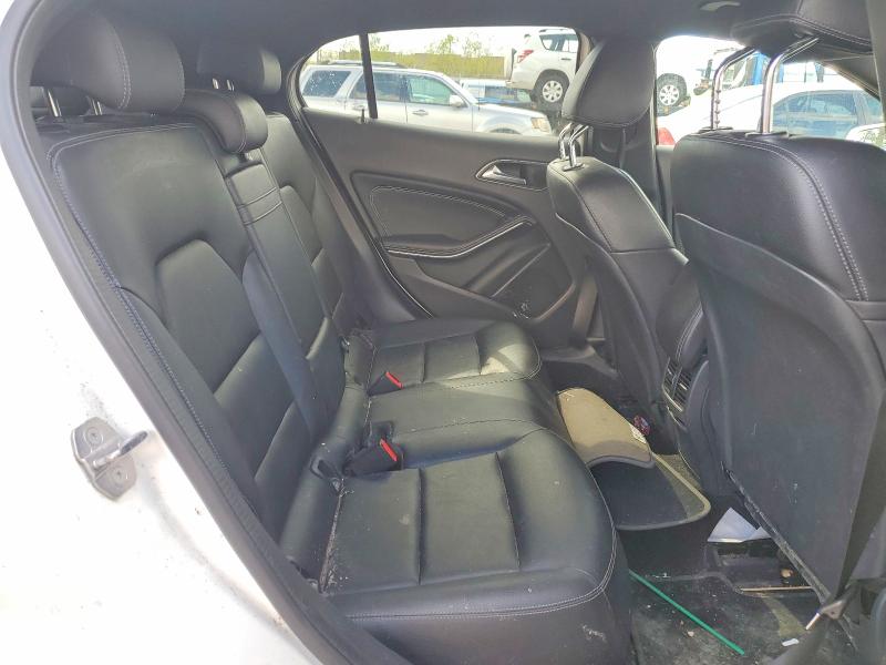 48975046 :رقم المزاد ، WDCTG4GB0KJ580199 vin ، 2019 Mercedes-benz Gla مزاد بيع