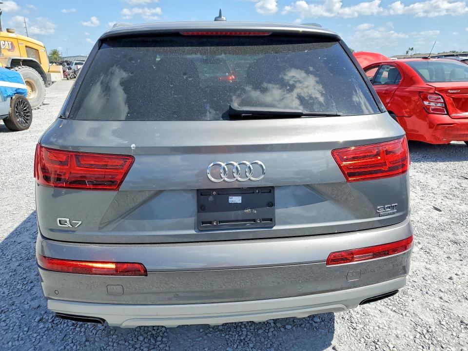 2017 Audi Q7 მანქანა იყიდება აუქციონზე, vin: WA1LAAF7XHD033655, აუქციონის ნომერი: 50586976