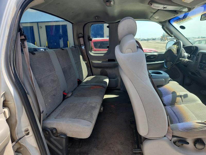 50690906 :رقم المزاد ، 1FTRX17W02NB66298 vin ، 2002 Ford F150 مزاد بيع