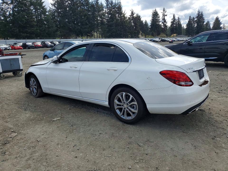 2015 Mercedes Benz C მანქანა იყიდება აუქციონზე, vin: 55SWF4KB0FU087521, აუქციონის ნომერი: 48541476