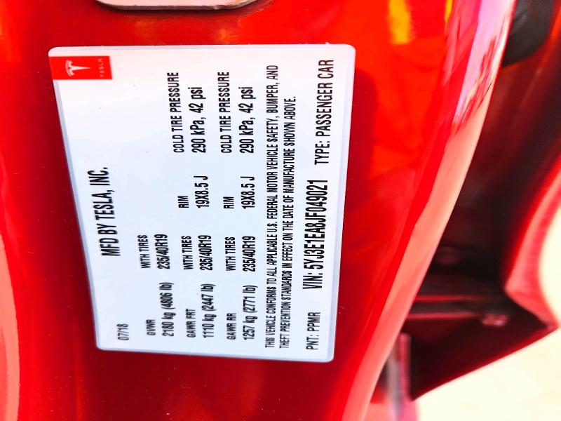 49672946 :رقم المزاد ، 5YJ3E1EA8JF049021 vin ، 2018 Tesla Model 3 مزاد بيع
