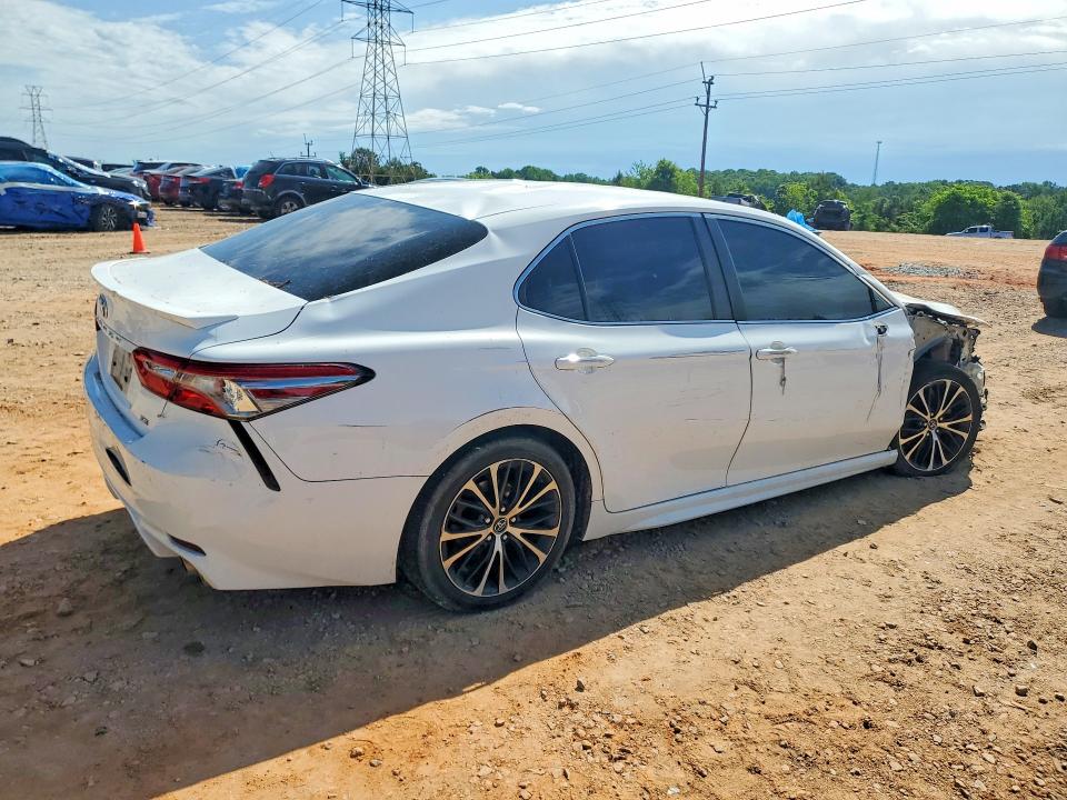 Aukcja sprzedaży 2018 Toyota Camry, vin: 4T1B11HK2JU670365, numer aukcji: 51797586