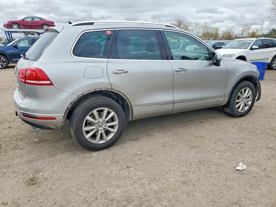 Продажа на аукционе авто 2015 Volkswagen Touareg, vin: WVGEP9BP4FD005540, номер лота: 51074646