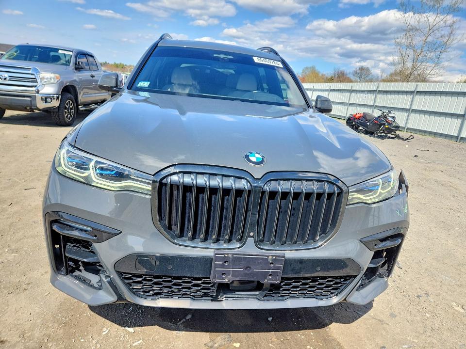 50469786 :رقم المزاد ، 5UXCX6C00N9J04917 vin ، 2022 Bmw X7 مزاد بيع