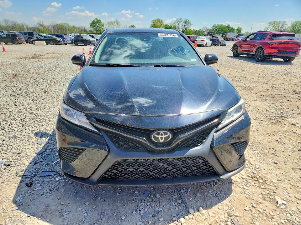 50505716 :رقم المزاد ، 4T1G11AK9LU344579 vin ، 2020 Toyota Camry مزاد بيع