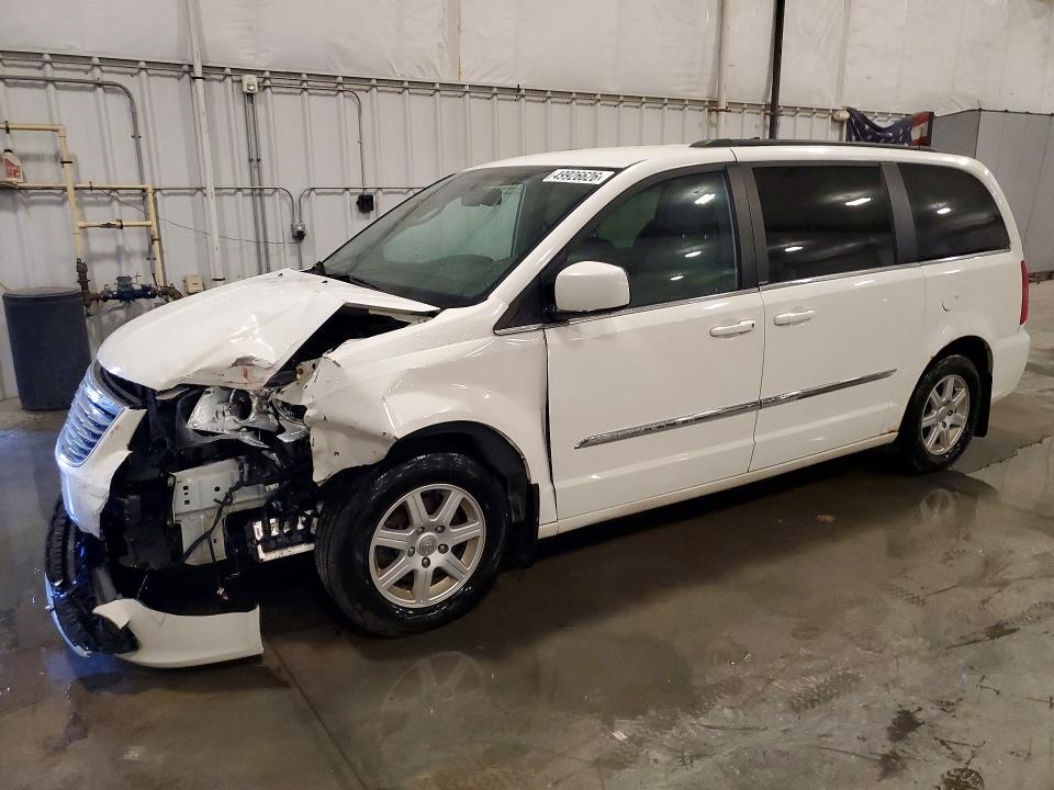 2011 Chrysler Town & Country მანქანა იყიდება აუქციონზე, vin: 2A4RR5DG4BR713486, აუქციონის ნომერი: 49926626