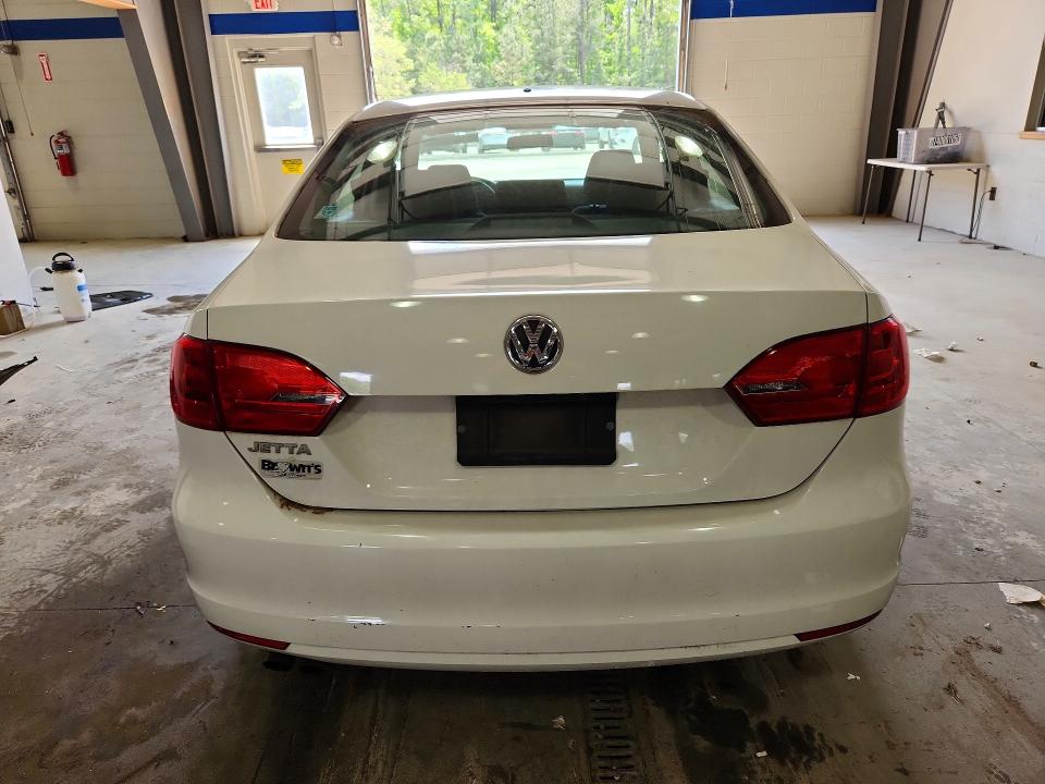 51029176 :رقم المزاد ، 3VW2K7AJ4DM233642 vin ، 2013 Volkswagen Jetta مزاد بيع