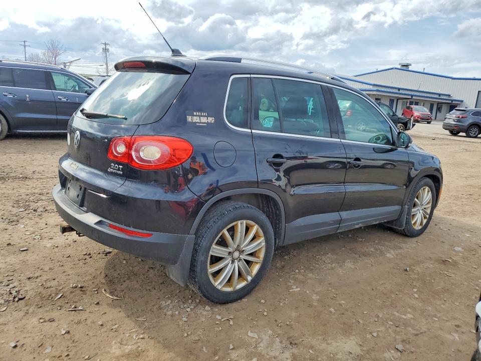 2011 Volkswagen Tiguan მანქანა იყიდება აუქციონზე, vin: WVGBV7AX6BW554623, აუქციონის ნომერი: 49896866