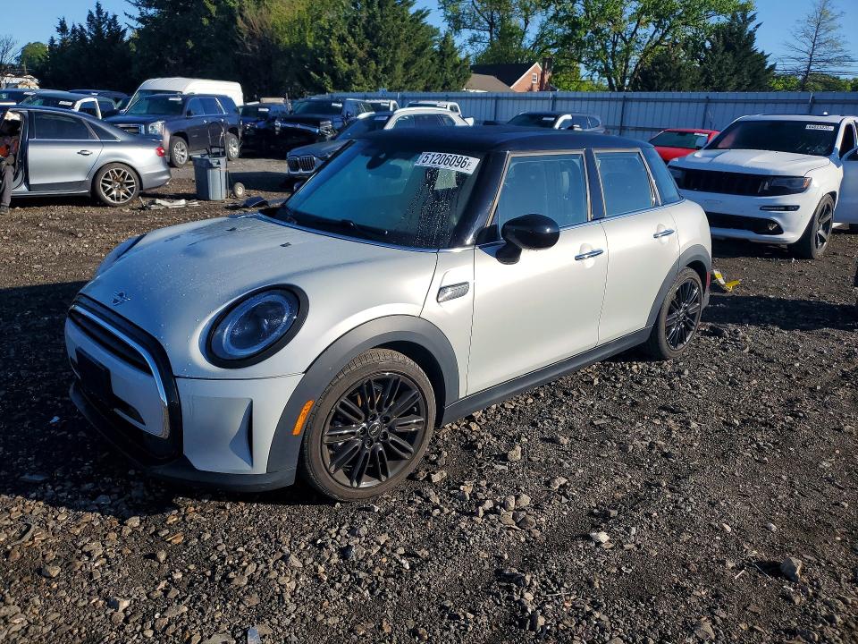 2022 Mini Cooper მანქანა იყიდება აუქციონზე, vin: WMW33DK09N2R07945, აუქციონის ნომერი: 51206096