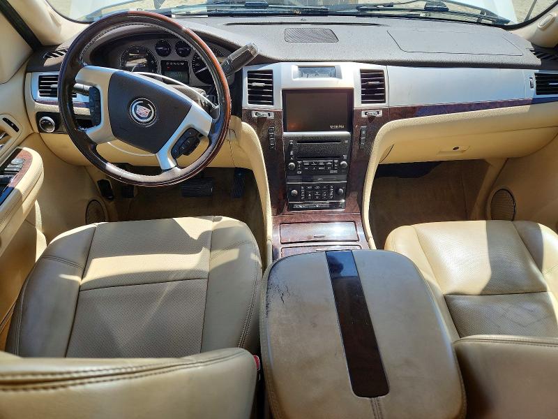 Продажа на аукционе авто 2008 Cadillac Escalade, vin: 3GYFK62878G275991, номер лота: 51207216