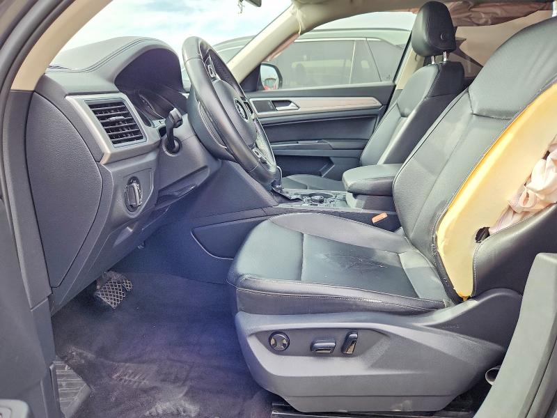49587276 :رقم المزاد ، 1V2KR2CA2JC540348 vin ، 2018 Volkswagen Atlas مزاد بيع