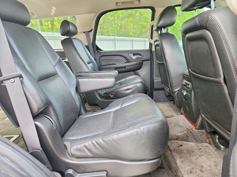 47763926 :رقم المزاد ، 1GYUKCEFXAR171484 vin ، 2010 Cadillac Escalade مزاد بيع