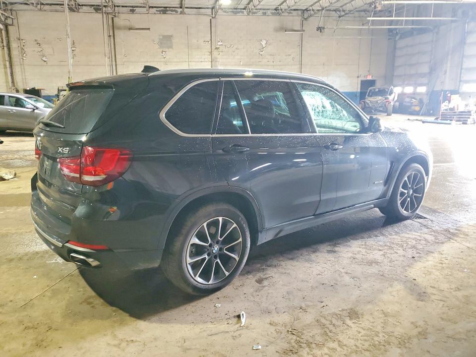 49978246 :رقم المزاد ، 5UXKR0C50JL072885 vin ، 2018 Bmw X5 مزاد بيع