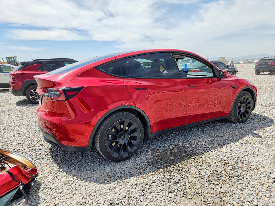 50501046 :رقم المزاد ، 7SAYGDEE4NF386380 vin ، 2022 Tesla Model Y مزاد بيع