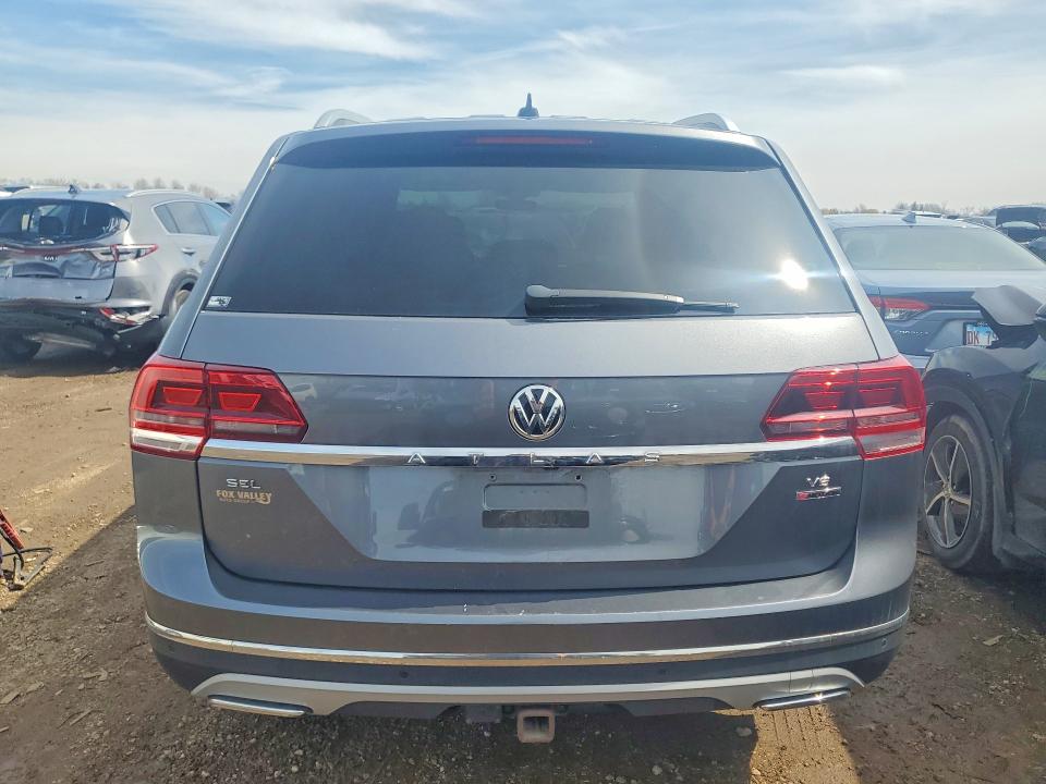 2018 Volkswagen Atlas მანქანა იყიდება აუქციონზე, vin: 1V2MR2CAXJC503959, აუქციონის ნომერი: 47454896
