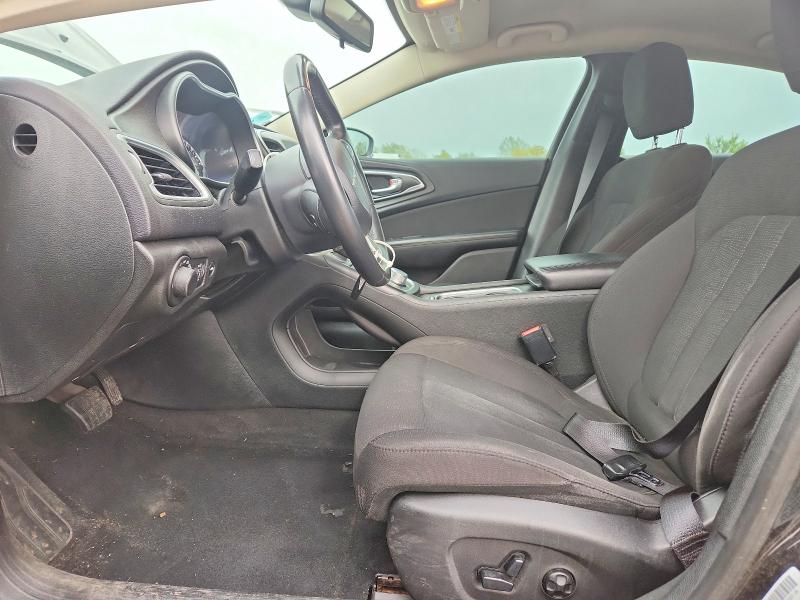 Aukcja sprzedaży 2015 Chrysler 200, vin: 1C3CCCAB5FN675784, numer aukcji: 51276356