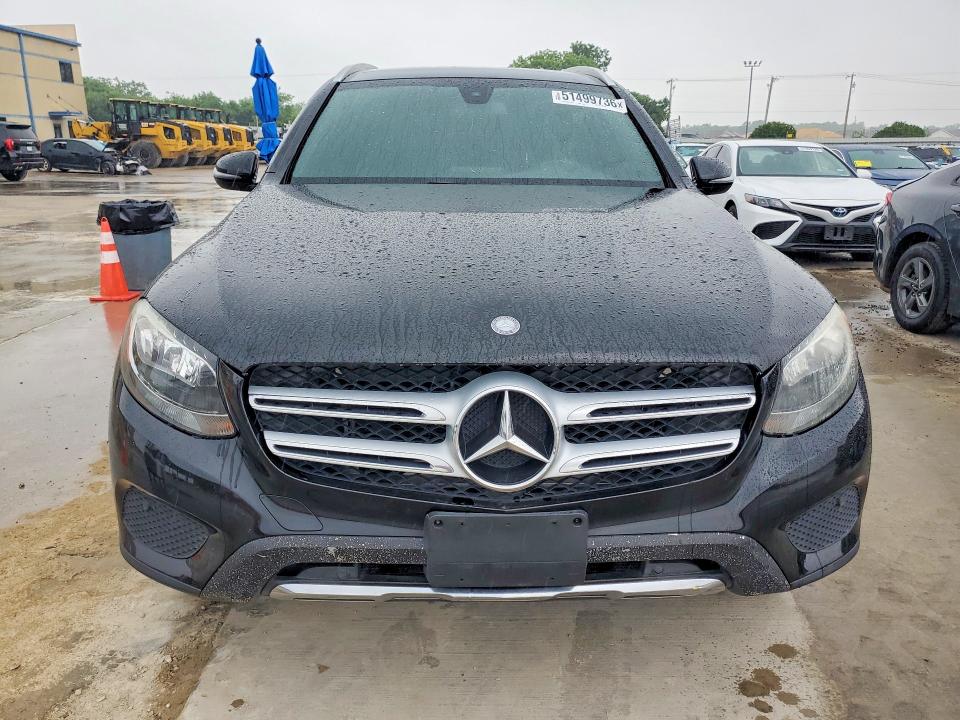 51499736 :رقم المزاد ، WDC0G4JB5HF227660 vin ، 2017 Mercedes-benz Glc مزاد بيع
