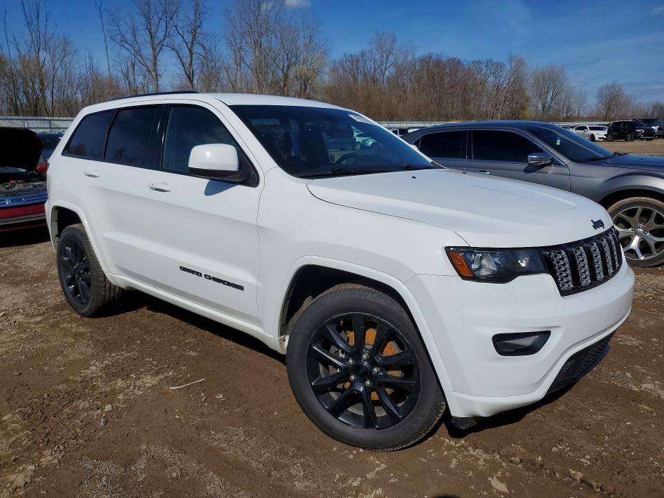 Продажа на аукционе авто 2018 Jeep Grand Cherokee, vin: 1C4RJFAG0JC207362, номер лота: 49605926