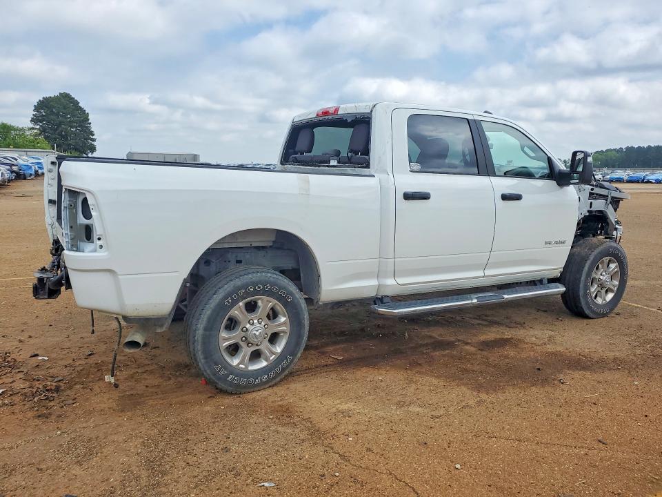 50303206 :رقم المزاد ، 3C6UR5DL2RG195351 vin ، 2024 Ram 2500 مزاد بيع