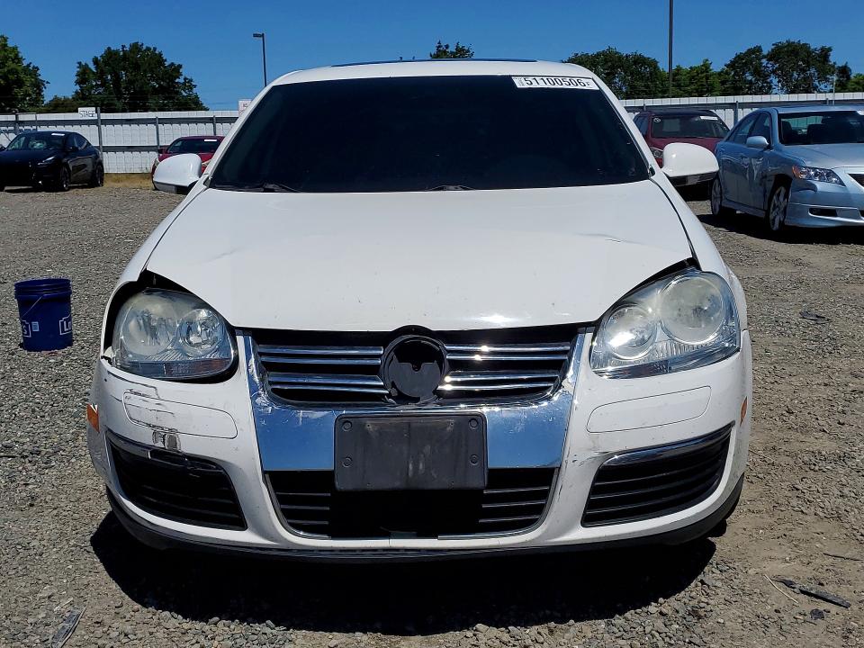 2010 Volkswagen Jetta მანქანა იყიდება აუქციონზე, vin: 3VWRZ7AJ1AM056828, აუქციონის ნომერი: 51100506