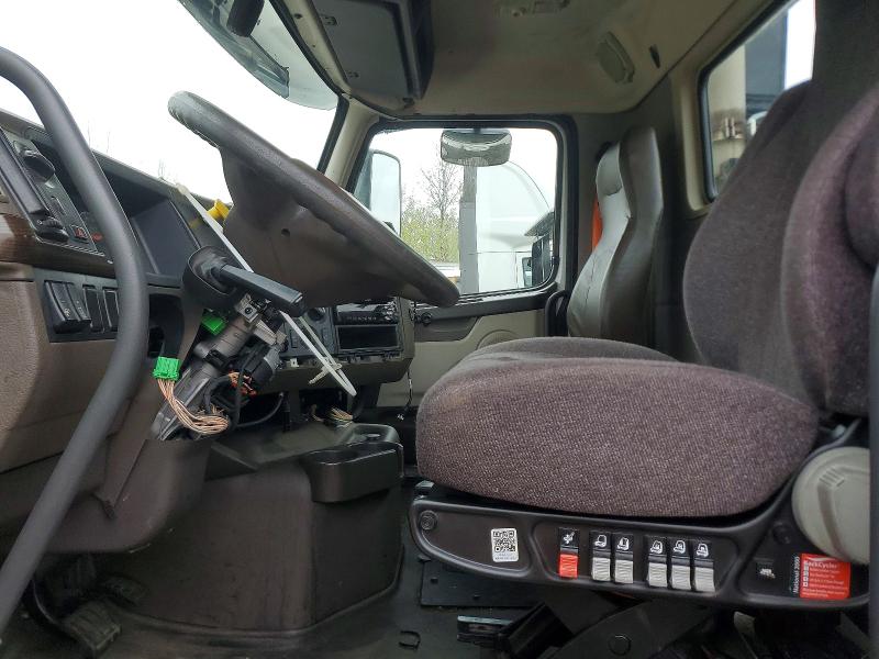 2018 Volvo Vnl მანქანა იყიდება აუქციონზე, vin: 4V4N39TG8JN892808, აუქციონის ნომერი: 50611606