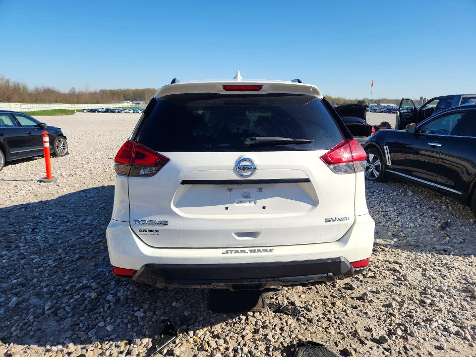 50157856 :رقم المزاد ، 5N1AT2MVXHC758768 vin ، 2017 Nissan Rogue مزاد بيع