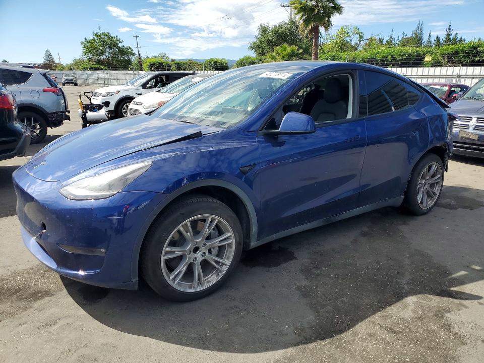 49276916 :رقم المزاد ، 7SAYGDED3PF959165 vin ، 2023 Tesla Model Y مزاد بيع