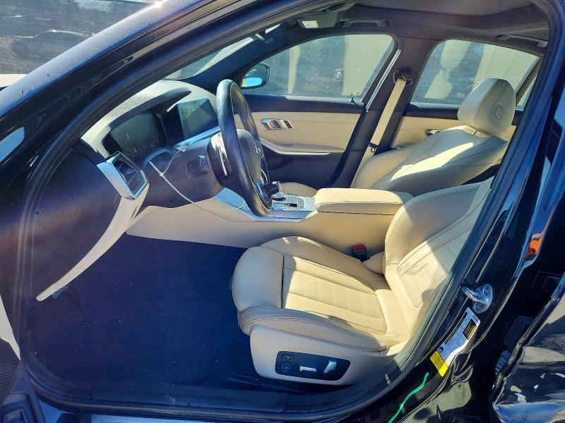 49463656 :رقم المزاد ، 3MW5R1J06M8B73885 vin ، 2021 Bmw 330i مزاد بيع