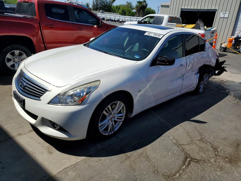 50178636 :رقم المزاد ، JN1CV6AP8FM503356 vin ، 2015 Infiniti Q40 مزاد بيع