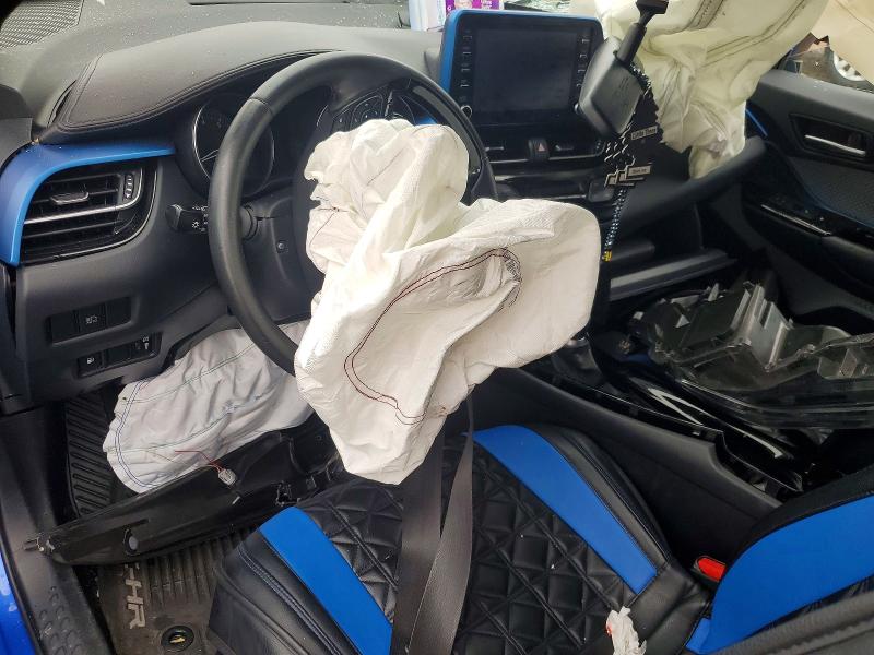 48199366 :رقم المزاد ، NMTKHMBX5KR094880 vin ، 2019 Toyota C-hr مزاد بيع